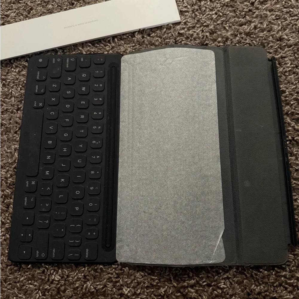 Apple Smart Keyboard